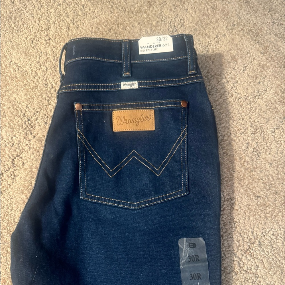 **NWT** Wrangler High Rise Wanderer 622